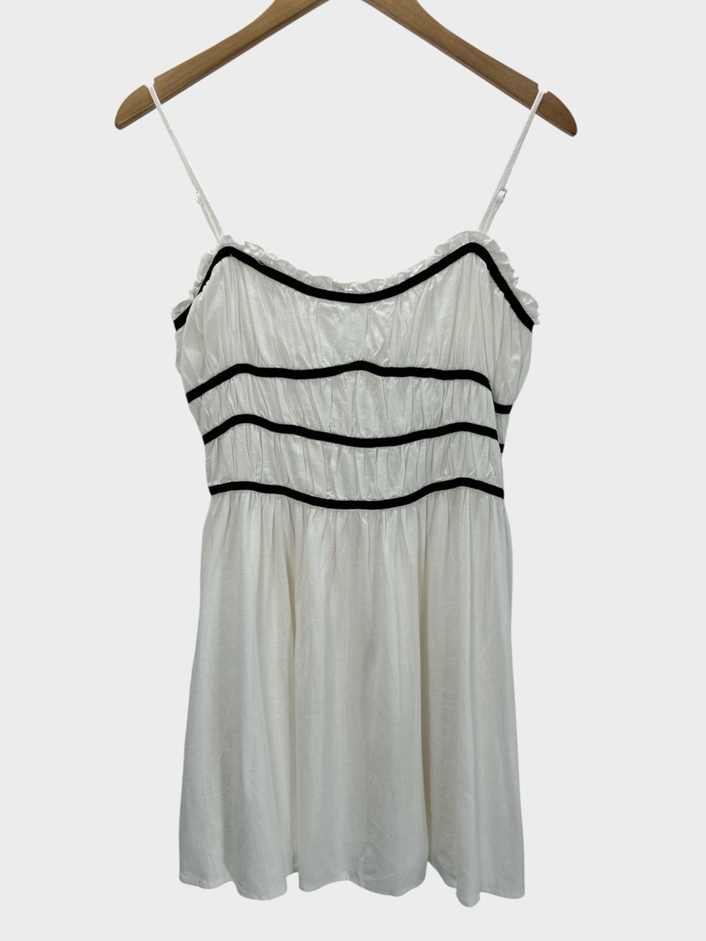 needii Smocked Mini Dress Sweetheart Coquette Ruffle Fit and Flare NWT L